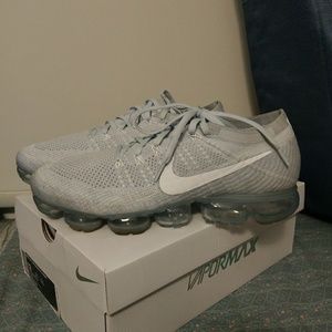 Nike Air Vapormax Flyknit Sz 12 Pure Platinum